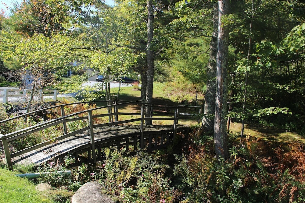 Harkness Brook Inn - photo 18