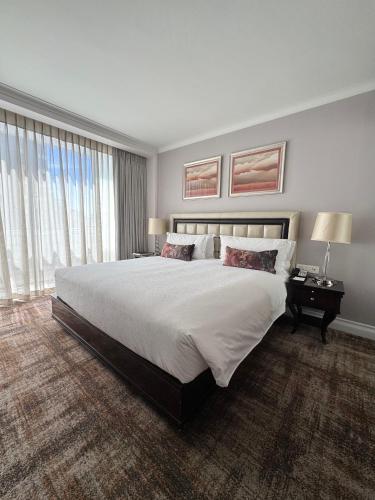 Luxury Residence 906 at Taj Cape Town