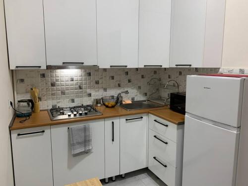 Niko Pirosmani 3 room apartment in Old Tbilisi