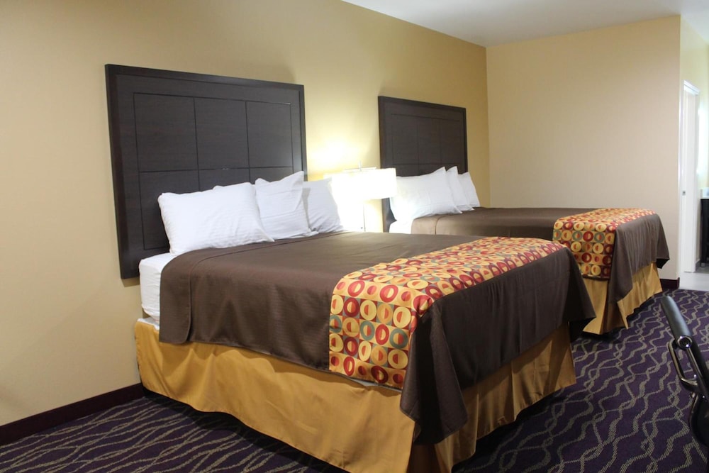 Express Inn & Suites Bush Airport - photo 11