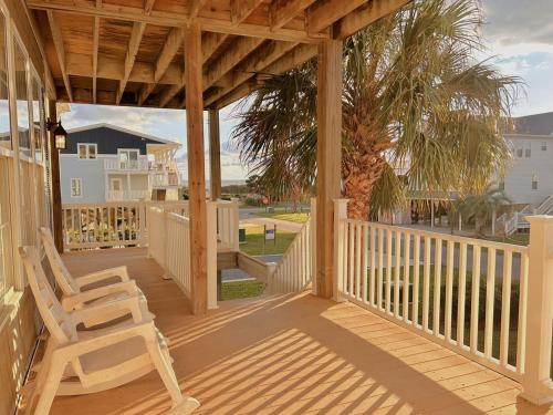 Paradise By the Sea - photo 23