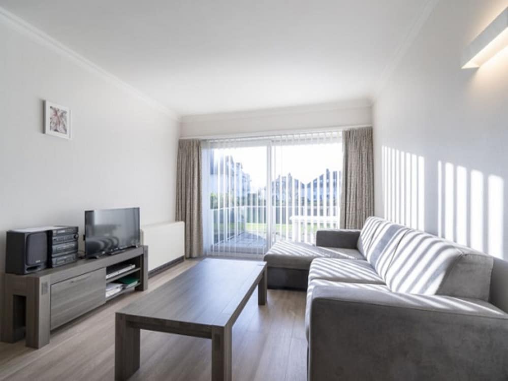 Apartment in Middelkerke near the Beach — 4-Star Luxury Hotel in Middelkerke, Belgium