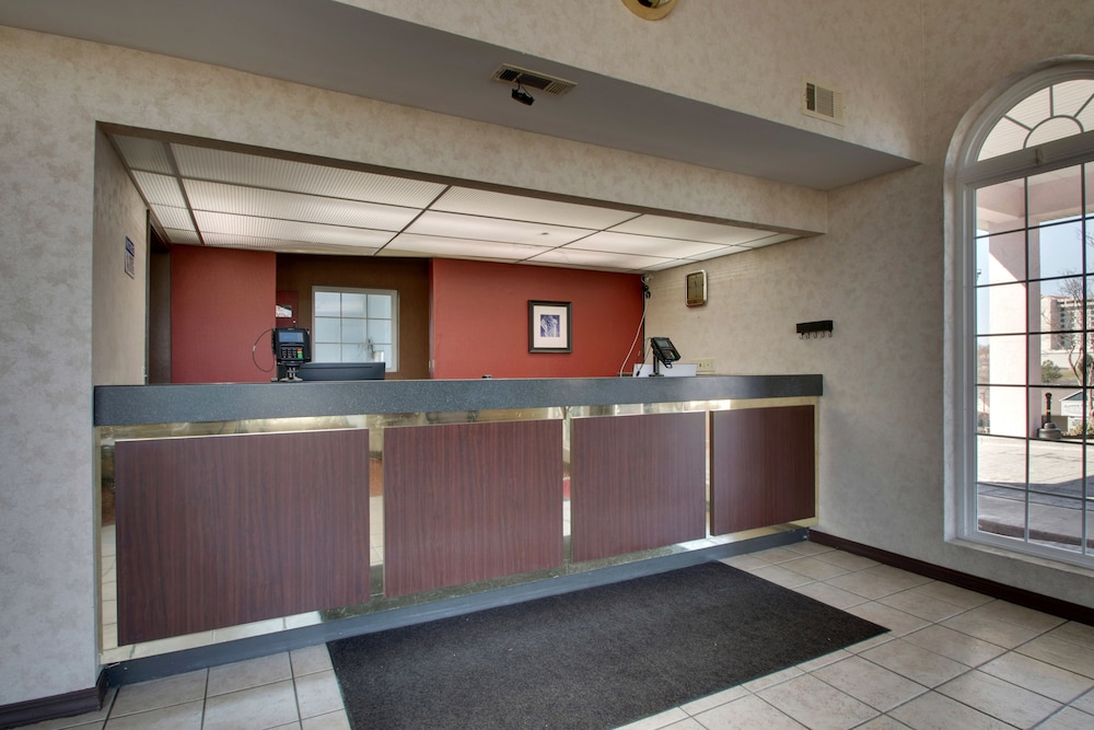 Angel Inn Central - photo 4