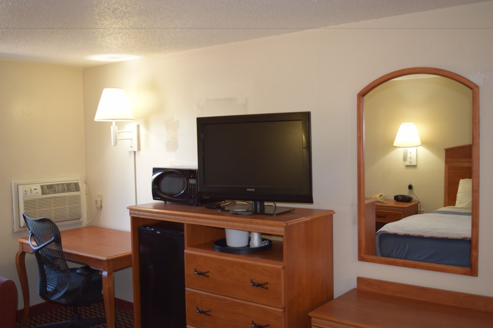 Americas Best Value Inn Jefferson City - photo 27