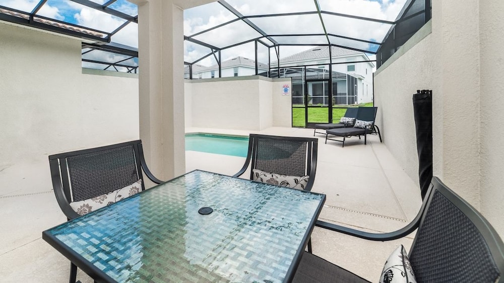 Grhdog9045 Champions Gate Resort 4 Bed 3 Baths Townhouse — 4-Star Luxury Hotel in Davenport, United States