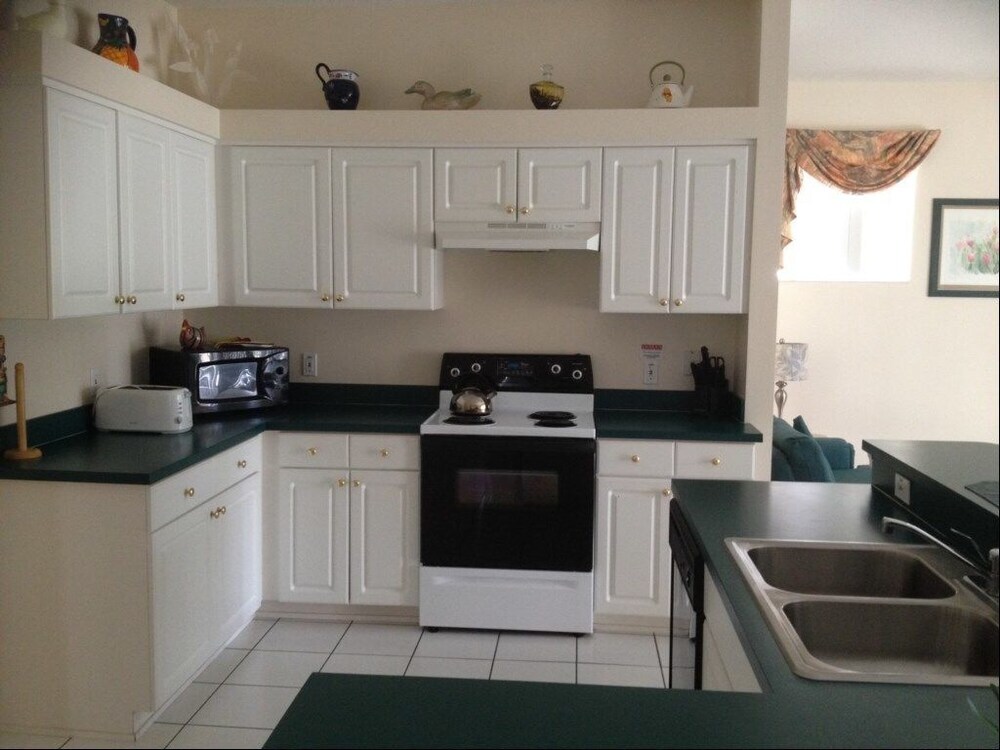 Venetian Bay Resort by DWS Vacation Villas - photo 8