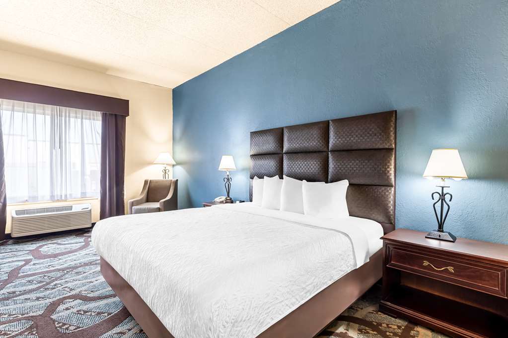 Best Western Holiday Manor - photo 15