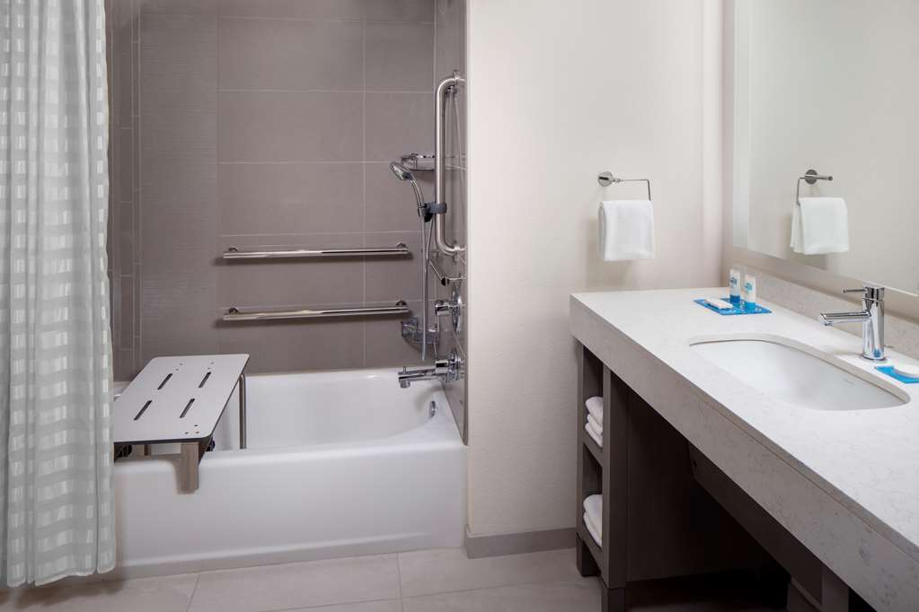 Hyatt House Charleston Mount Pleasant - photo 9