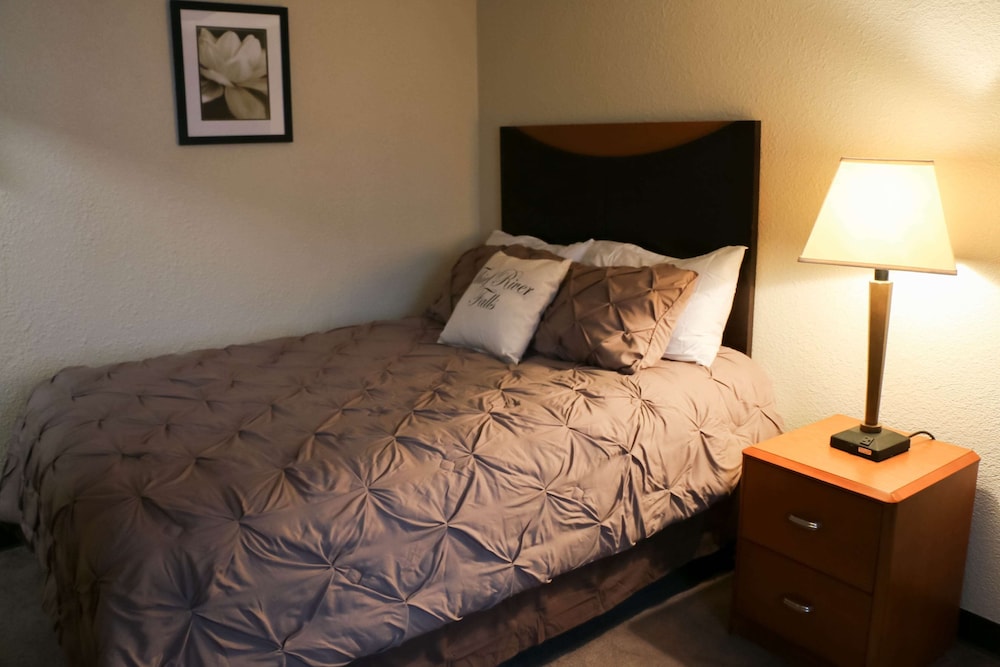 Custom Stay Thief River Falls - photo 16
