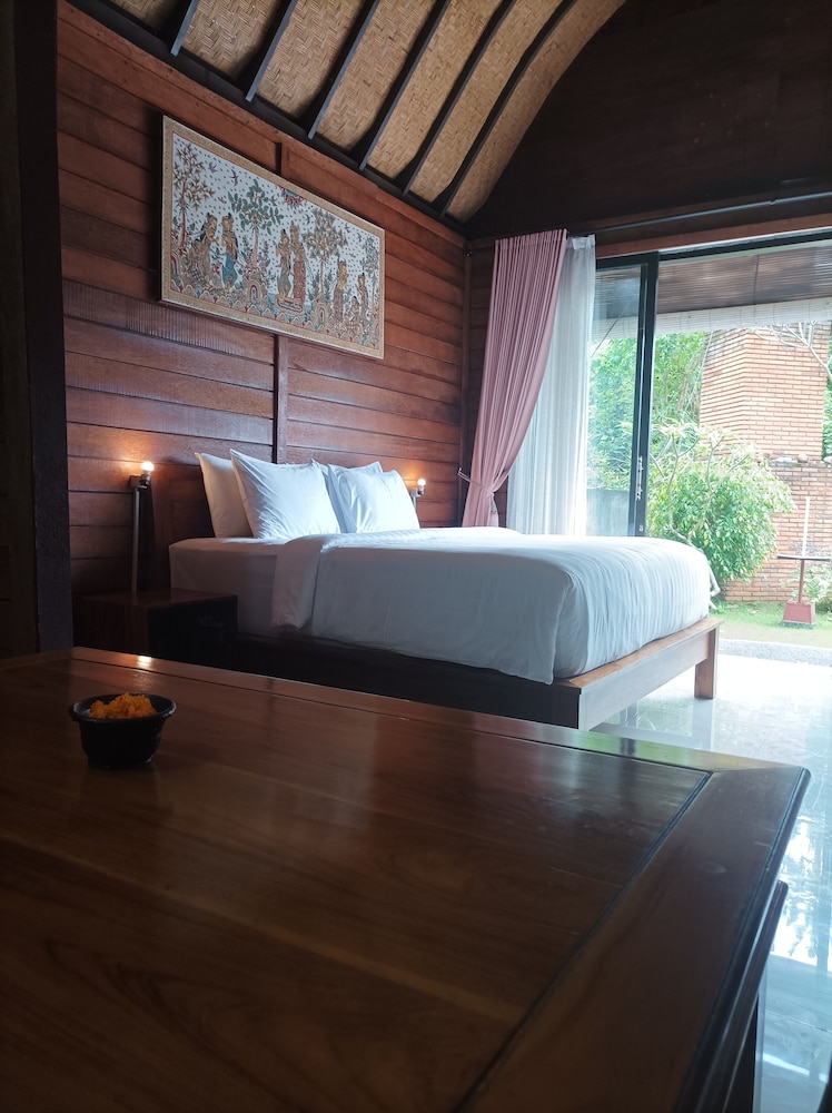 Sri Abi Ratu Villa — 4-Star Luxury Hotel in Bali, Indonesia