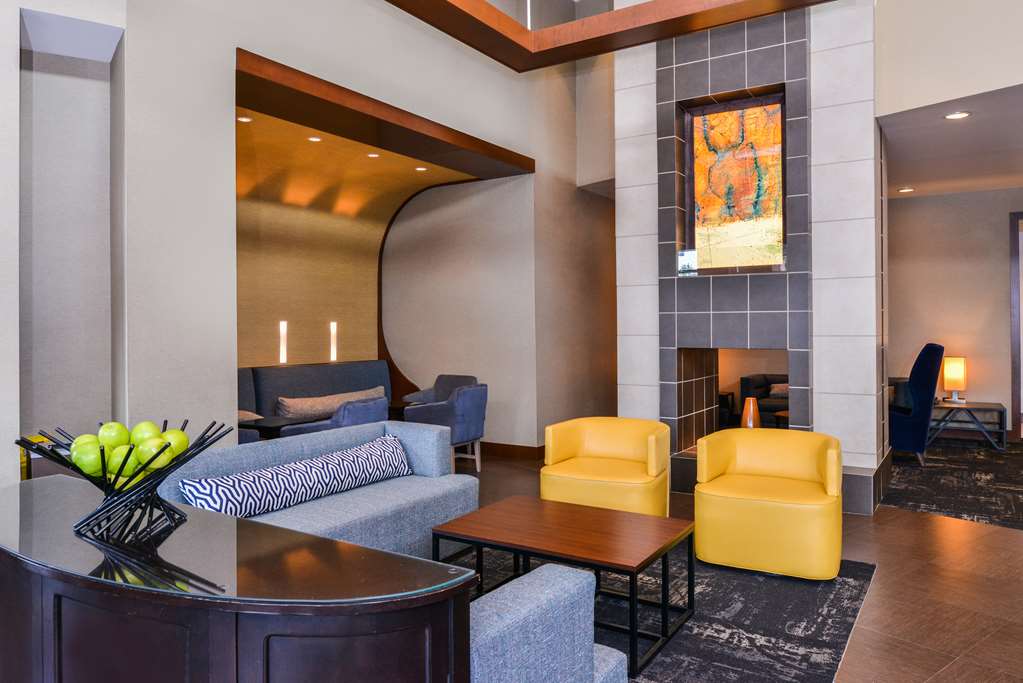 Hyatt Place Chesapeake Greenbrier - photo 25