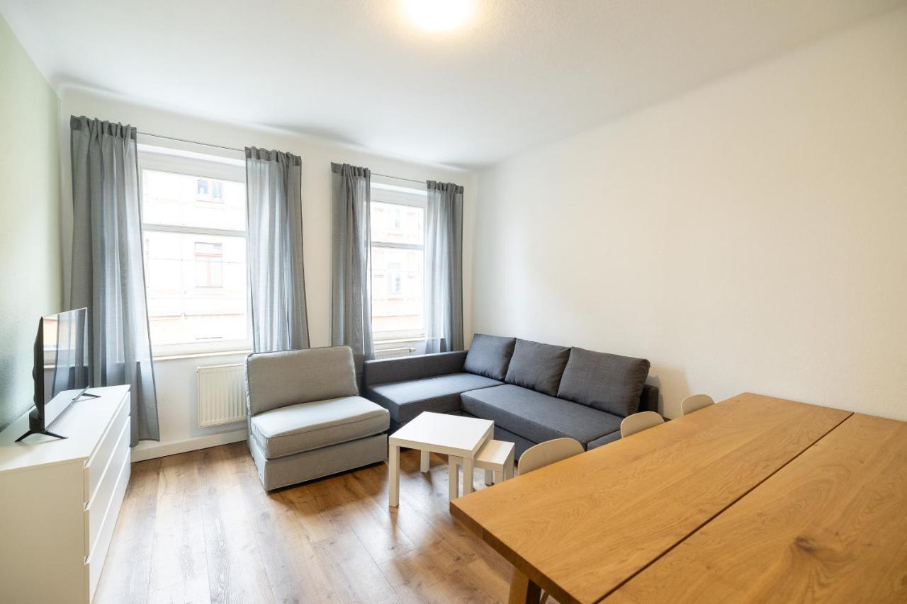 LeHaStays Apartment Leipzig I 4 Einzelbetten — 4-Star Luxury Hotel in Leipzig, Germany