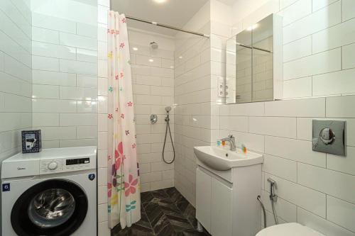 Stylish Studio in Old Tbilisi By Wehost