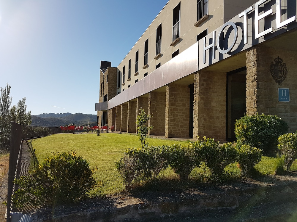 Triskel — hotel in Sos Del Rey Catolico