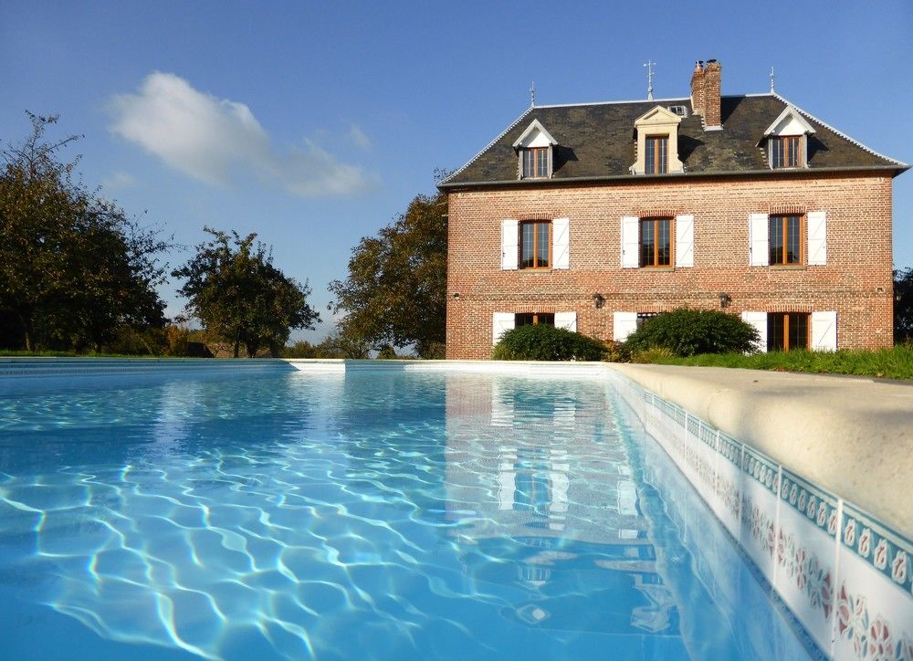 Ailleurs sous les étoiles — hotel in Beuzeville