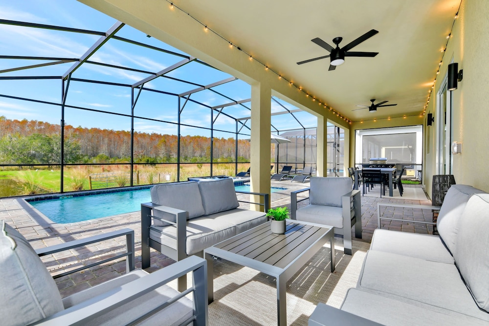 Upstay Lakeview Mansion w Pool Spa and Cinema - photo 11