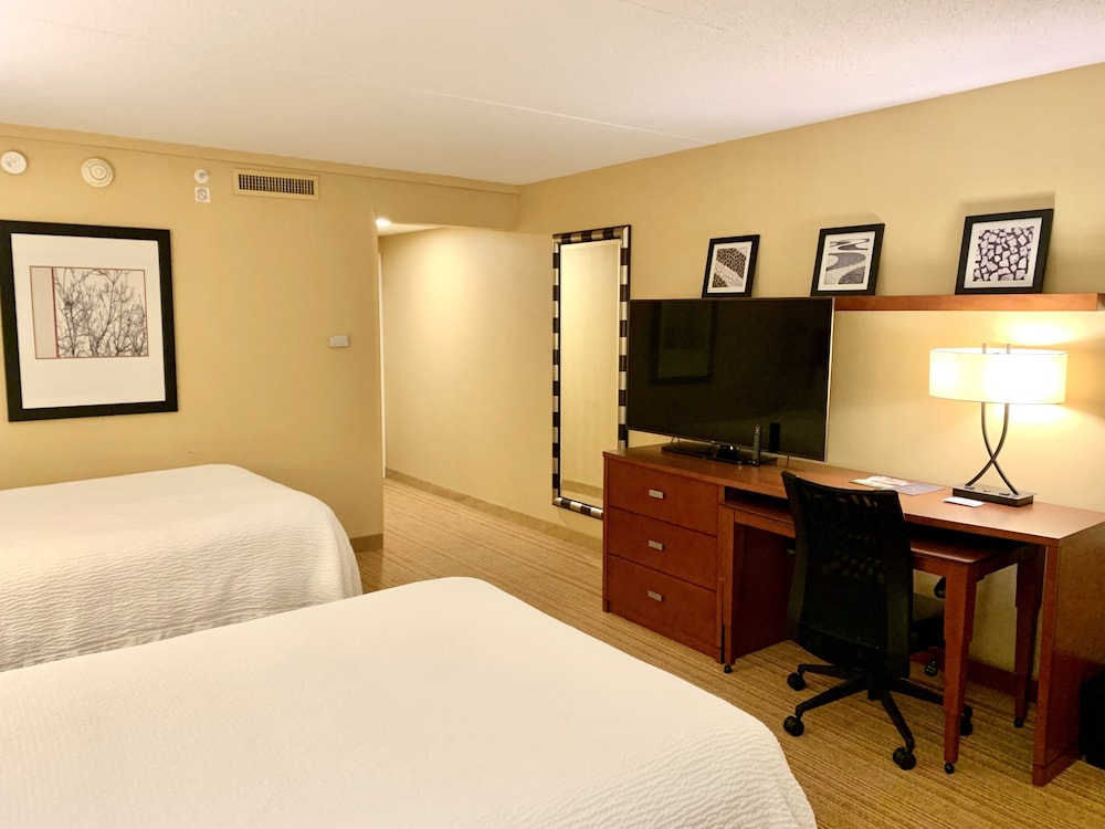 Courtyard by Marriott Buffalo Amherst University - photo 8