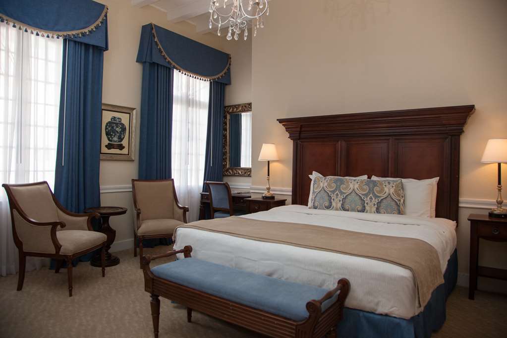 Hotel St. Pierre a French Quarter Inns Hotel - photo 9
