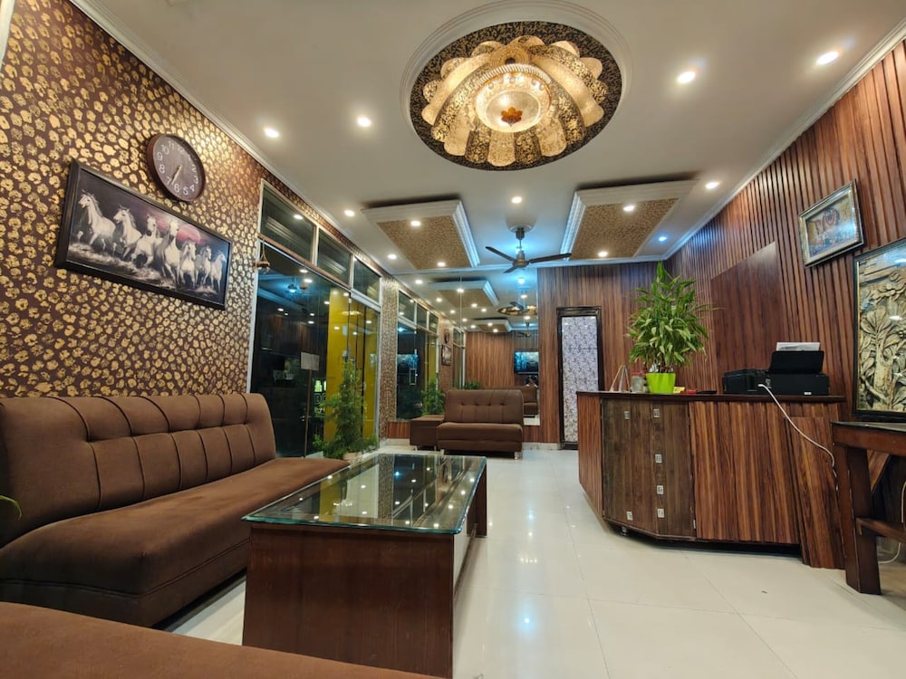 Hotel Downtown Kangra — hotel in Kangar