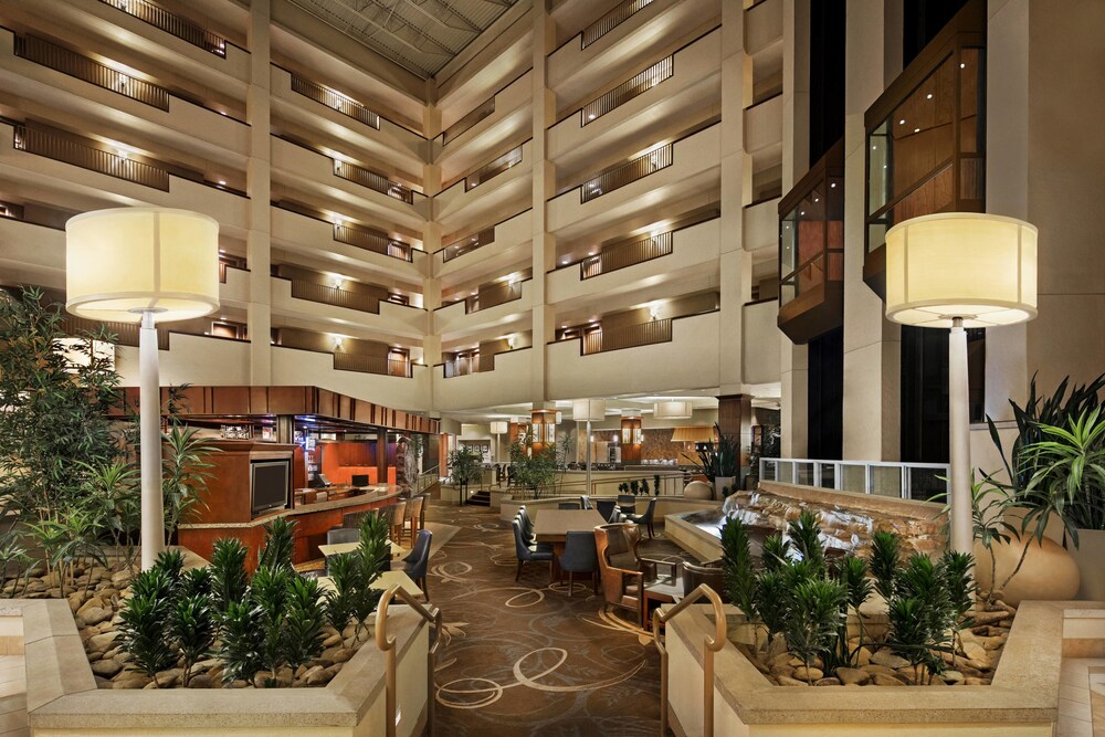 Sheraton Sioux Falls Hotel & Convention Center - photo 29