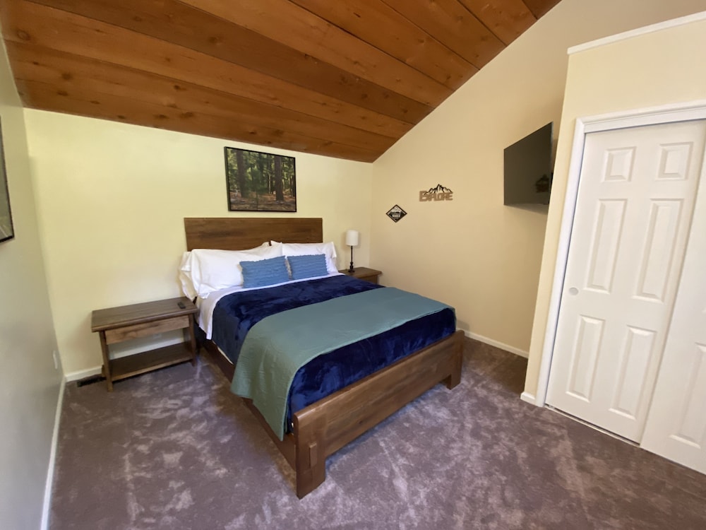 Idyllwild Inn - photo 23