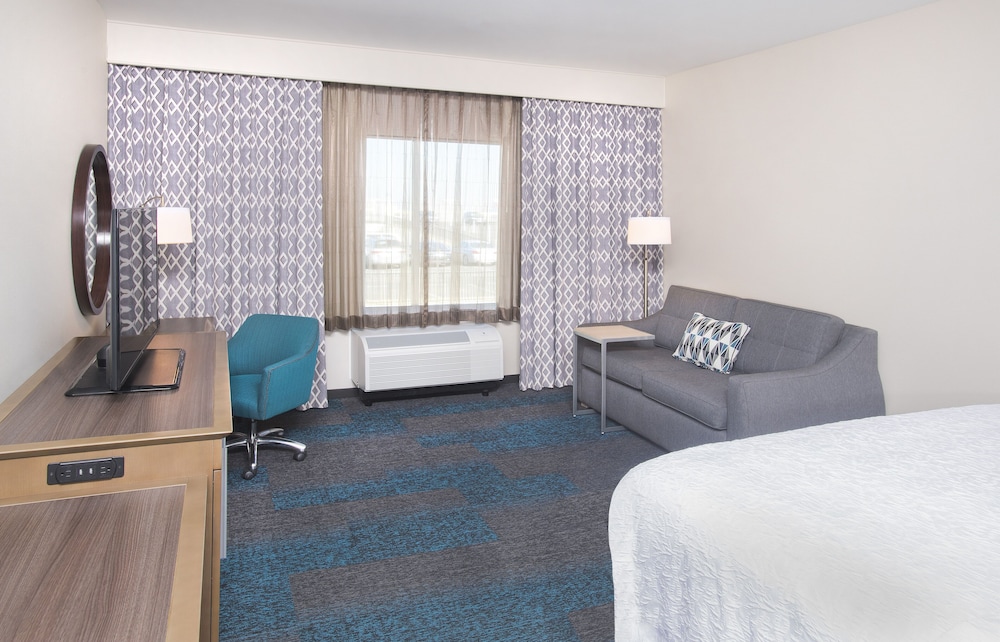 Hampton Inn & Suites LAX El Segundo - photo 15