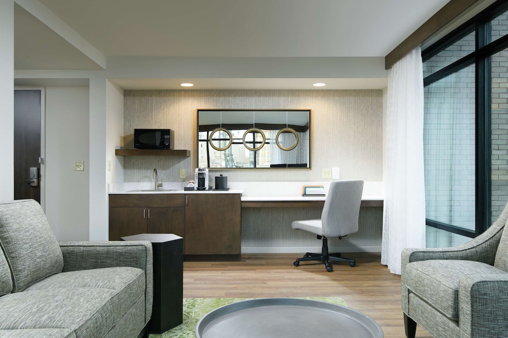 Hilton Garden Inn Memphis Downtown Beale Street - photo 17