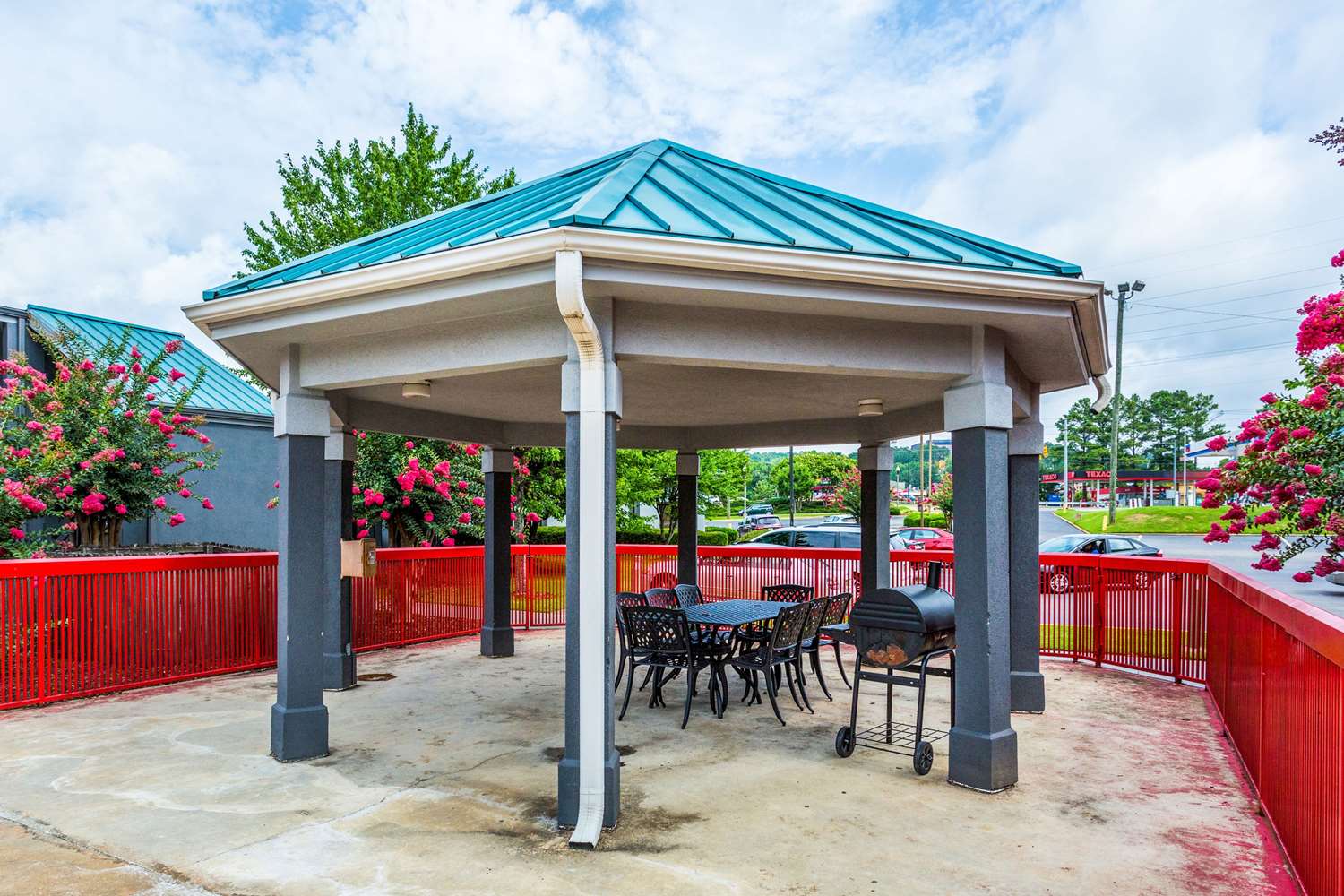 Econo Lodge Homewood Birmingham - photo 4