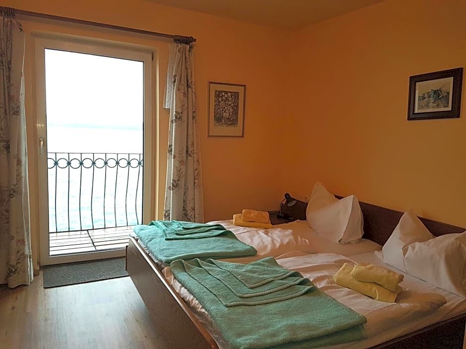 Seegasthof zur Landeroith — hotel in Attersee