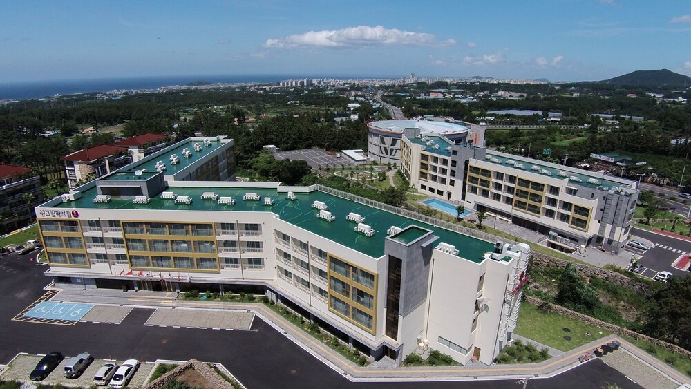 Shin Shin Hotel Jeju City in Jeju City, South Korea