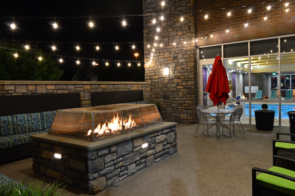 Home2 Suites by Hilton Stow - photo 32