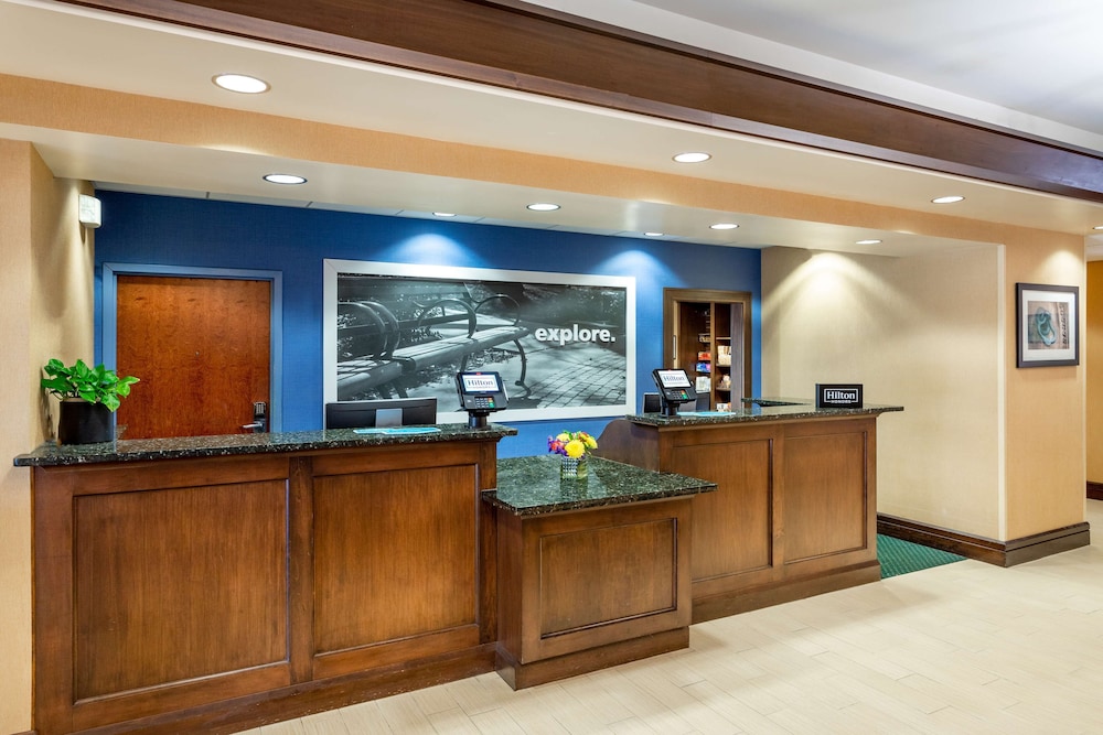 Hampton Inn & Suites Sacramento Elk Grove Laguna I 5 - photo 3