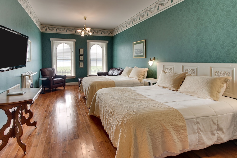 Kingsley Inn - photo 36