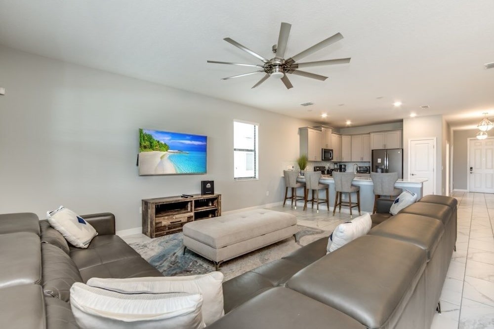 Storey Lake Resort 9 Bed Game theater Room 9 Bedroom Home by RedAwning - photo 58