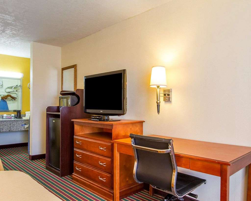 Quality Inn Dyersburg I 155 - photo 15