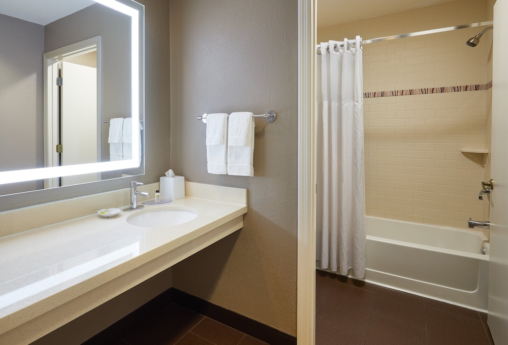 Staybridge Suites Orlando Airport South by IHG - photo 20