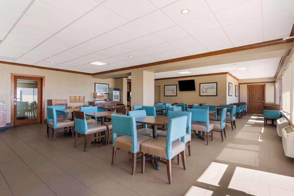 Comfort Inn South Oceanfront - photo 53