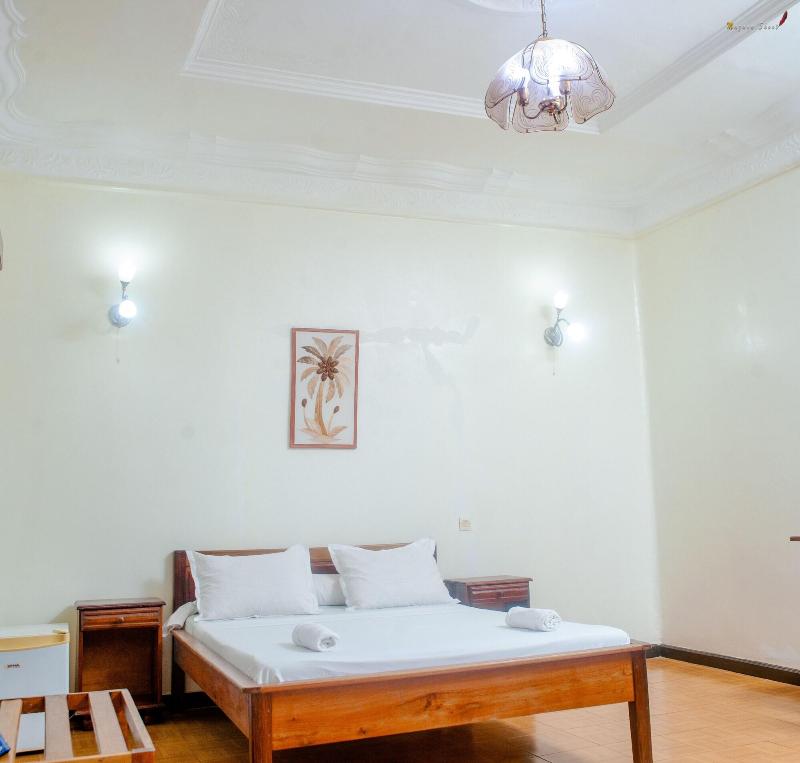 Lotus Hotel — Antsiranana — photo 5