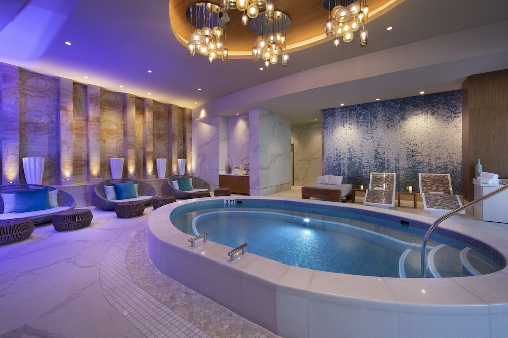 Seminole Hard Rock Hotel & Casino Tampa - photo 45