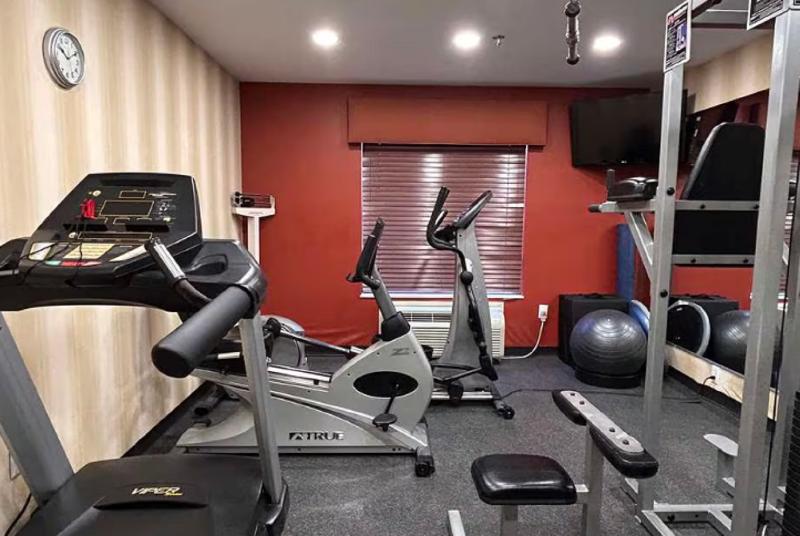 Holiday Inn Express Leesville - photo 55