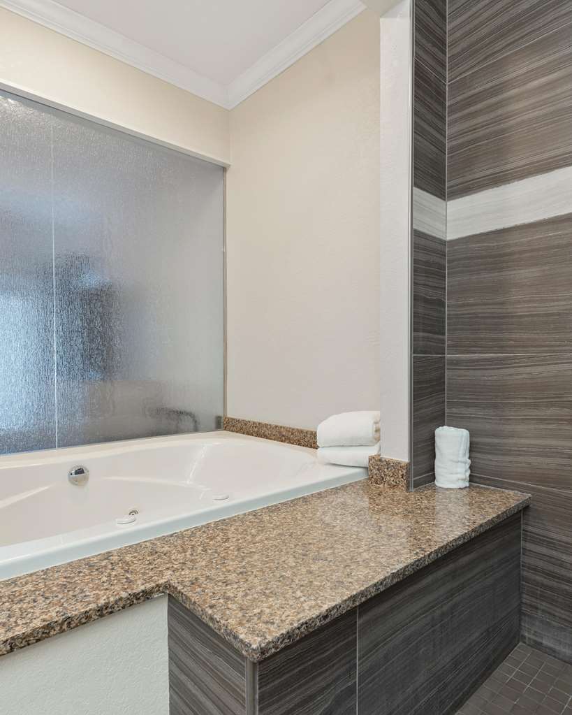 Cherry Tree Inn & Suites - photo 40