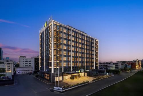 Home2 Suite by Hilton Dongguan Shipai — 4-Star Luxury Hotel in Dongguan, People's Republic of China