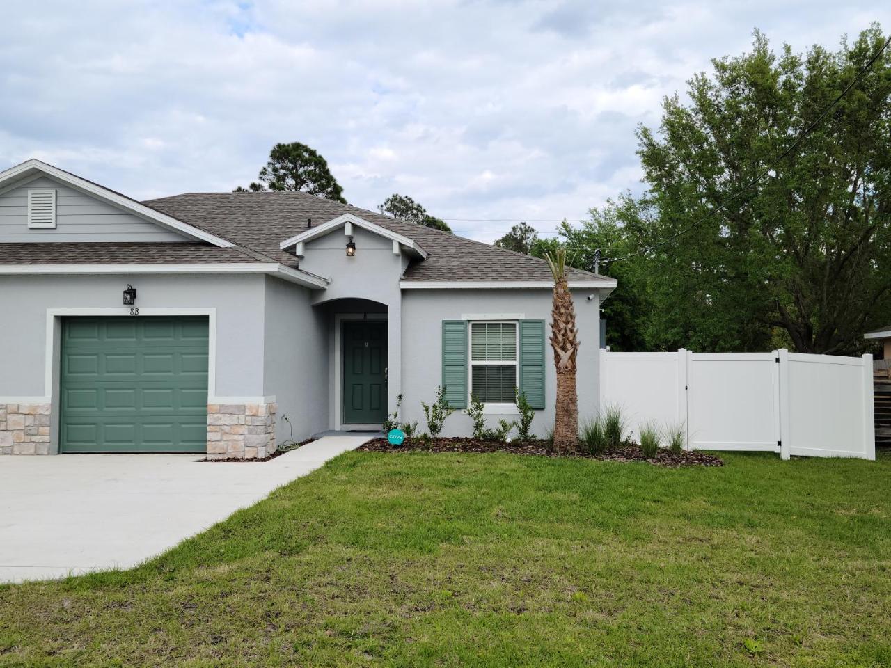 New 3bed Close to Beaches and Attractions — 4-Star Luxury Hotel in Palm Coast, United States