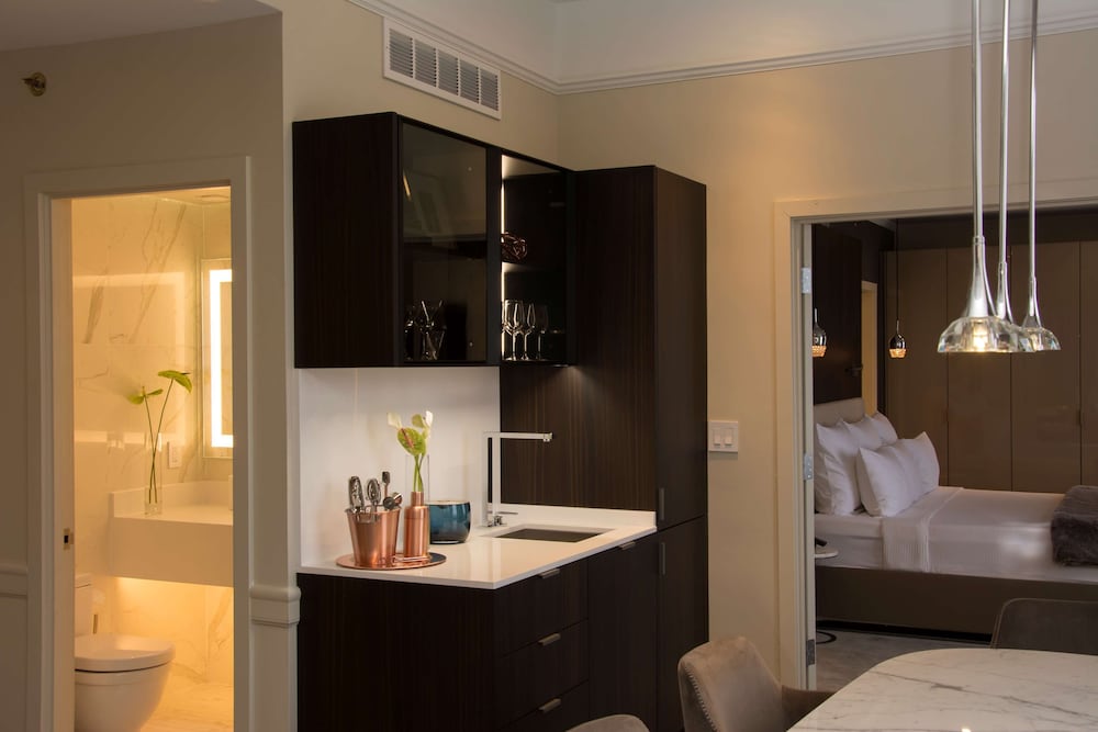 The Benson Portland Curio Collection by Hilton - photo 19