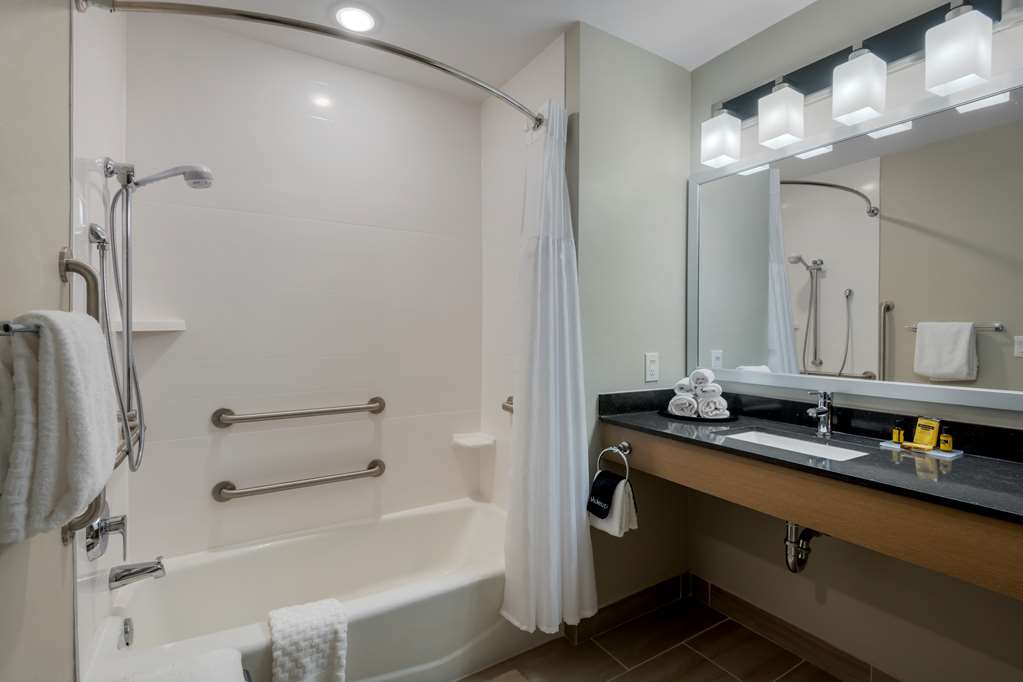 Best Western Plus Rumford Falls - photo 21