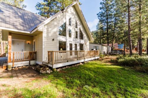 Twenty Pines — Leavenworth