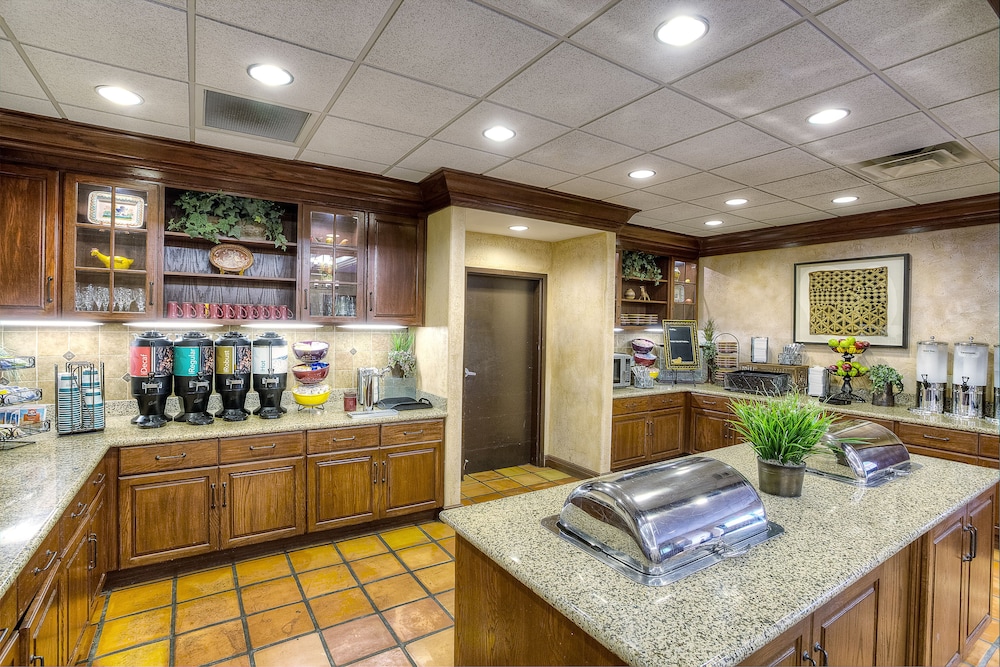 Homewood Suites by Hilton McAllen - photo 40