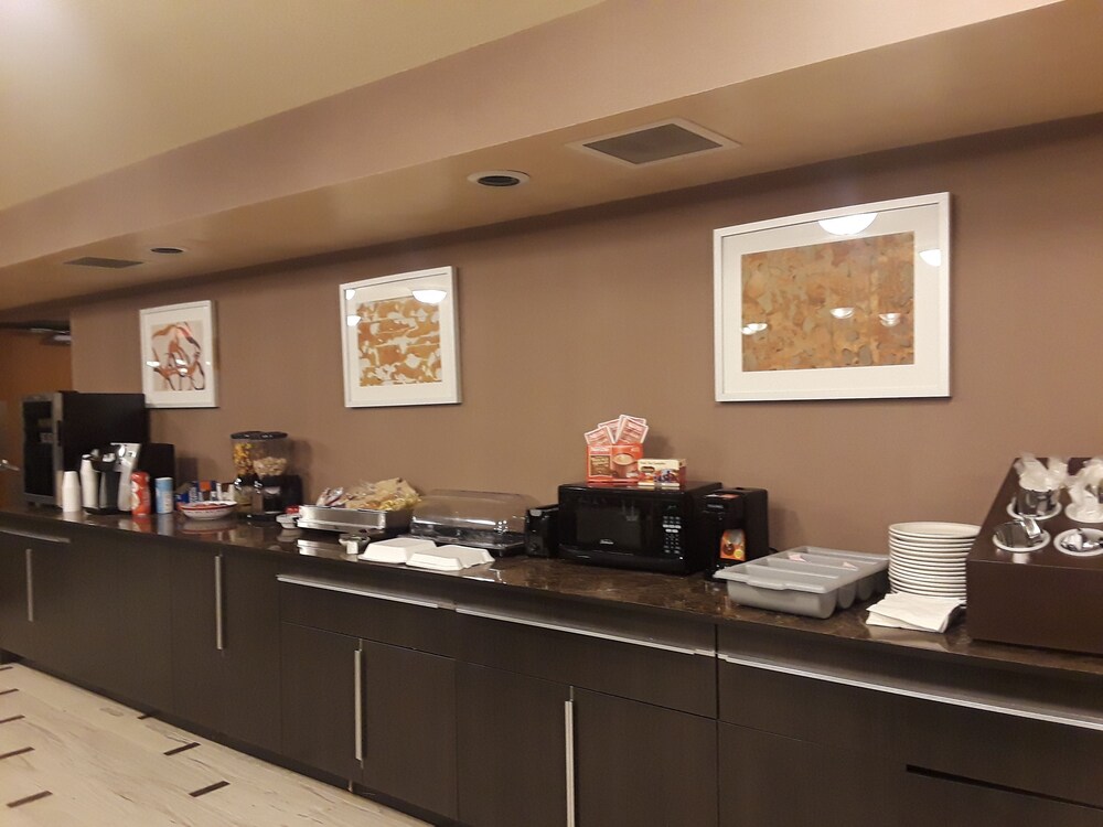 The Metropolitan Hotel - photo 43
