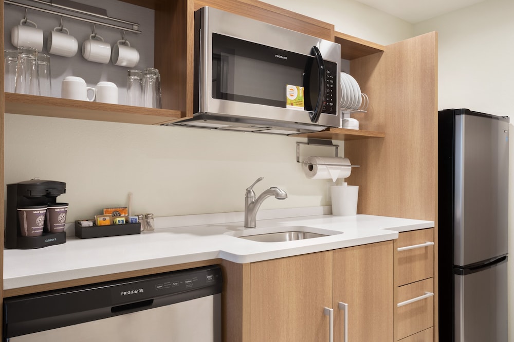 Home2 Suites by Hilton New Brunswick NJ - photo 8