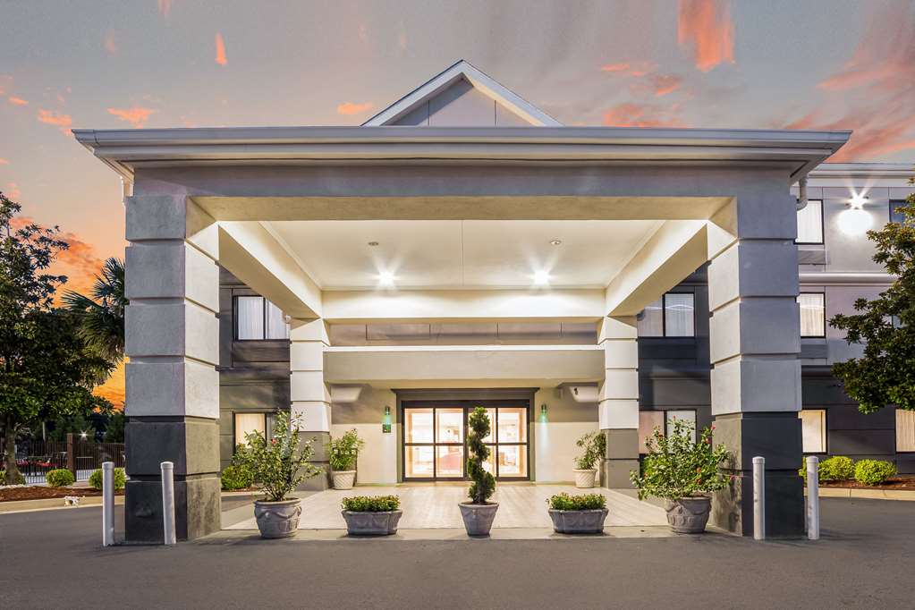 Quality Inn & Suites Augusta I 20 - photo 35